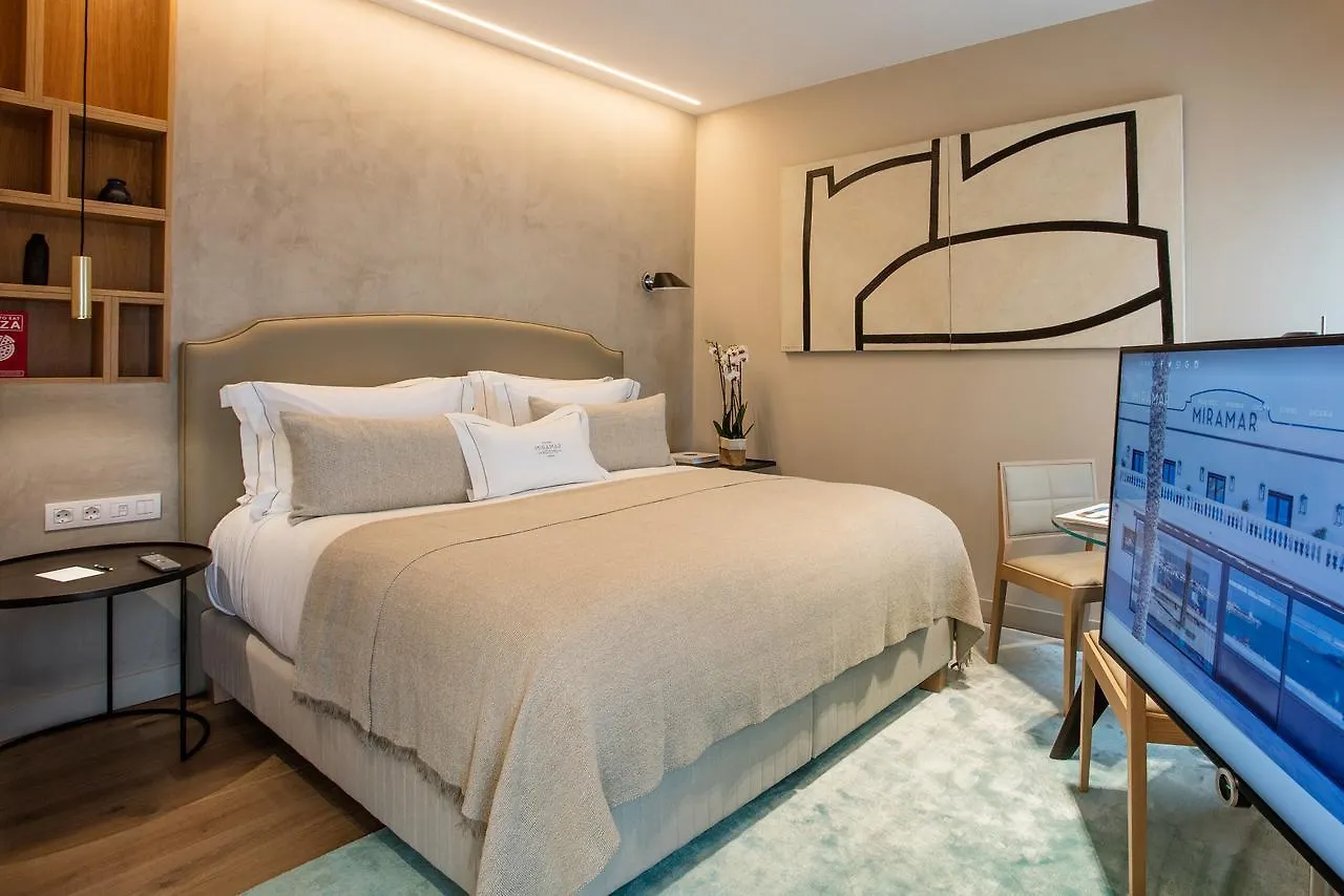 Отель Miramar Rooms Льянсса Испания